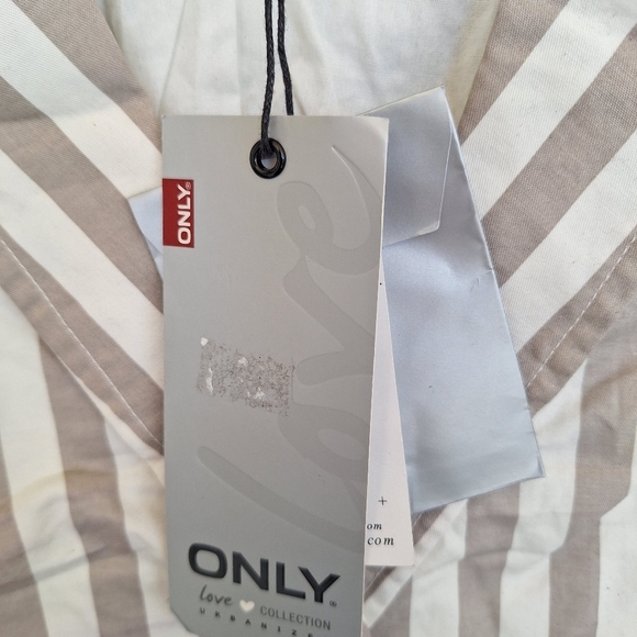 Only Love Collection Jacket SzXS/S Short Sleeves Stripes White/Gray Cropped NWT - Picture 4 of 8